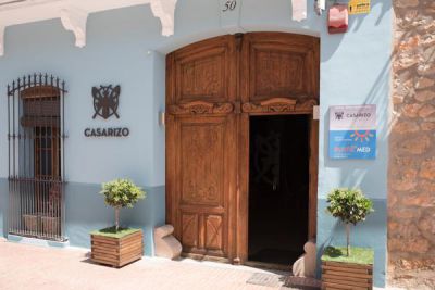 fachada-puerta-casa-arizo_DSC2658