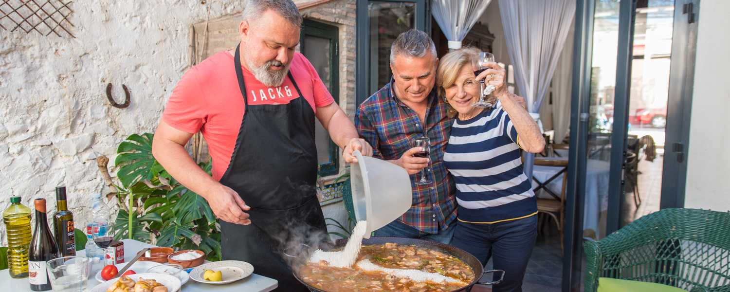 Casa Arizo – Experiencias, Paella Valenciana (www-casaarizo.com)